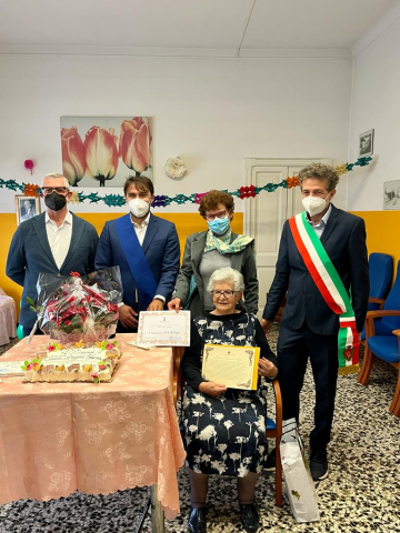 Nizza Monferrato festeggia i 100 anni di Francesca Domenica Negrino